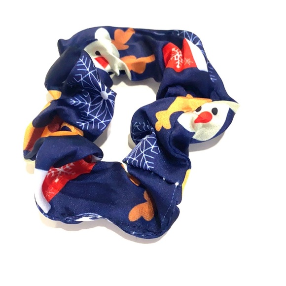 Christmas Holiday Scarf Scrunchie Ponytail Holder 2 in 1 Santa Can… - Picture 4 of 7